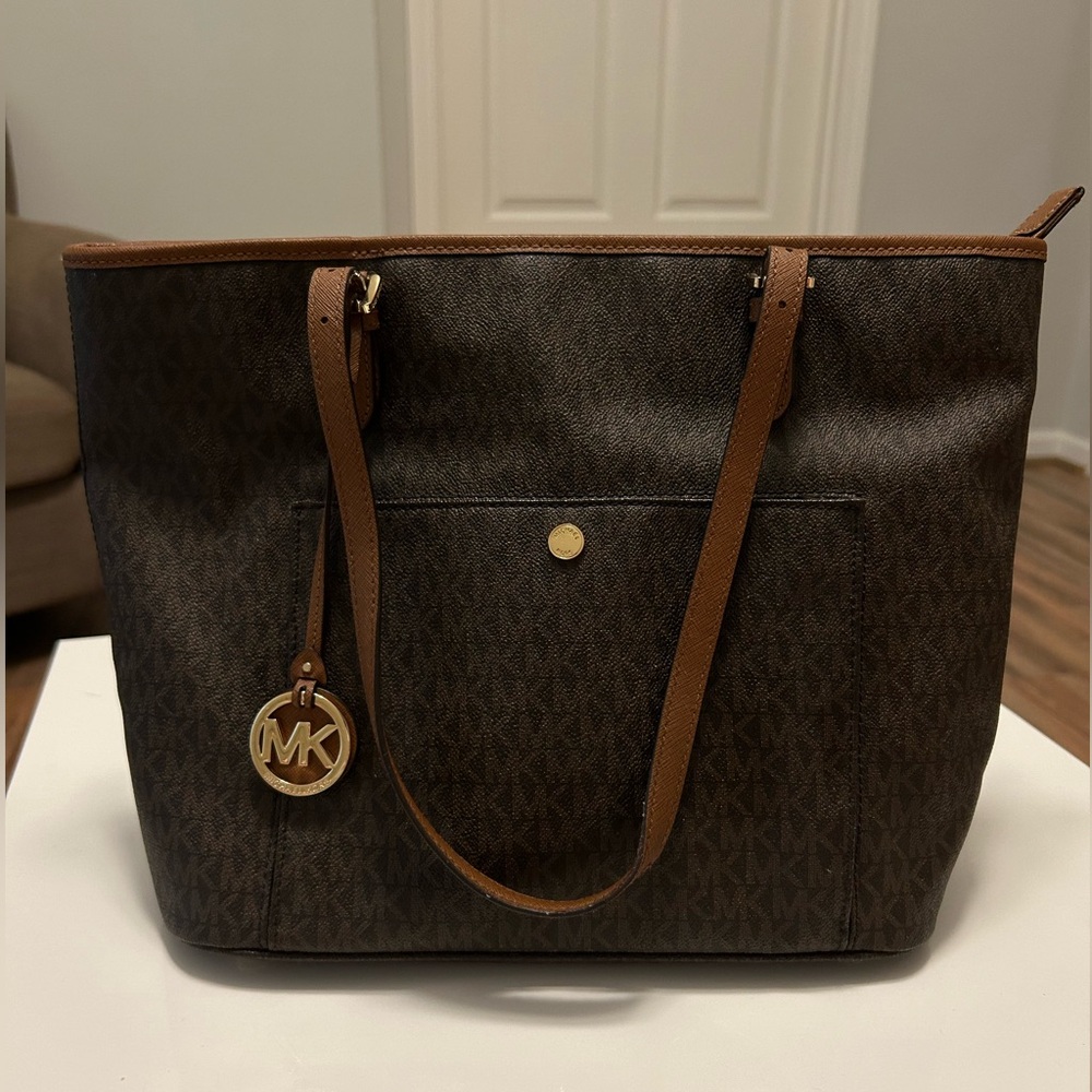 Michael Kors Jet Set Monogram Travel Logo Tote
